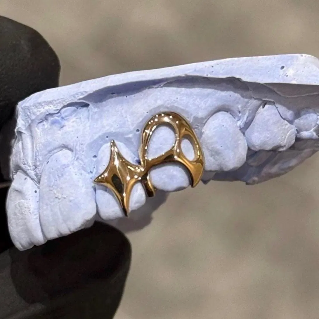 Gold Fang Set