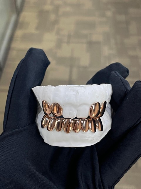 Rose Gold Bottom 8 + Fangs
